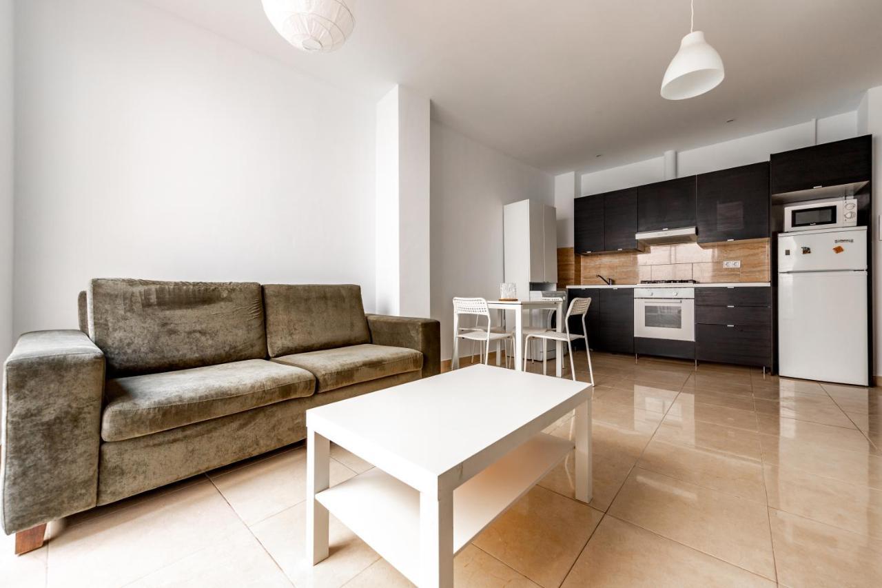 Fun Building Flats By Homeabout Málaga Exterior foto