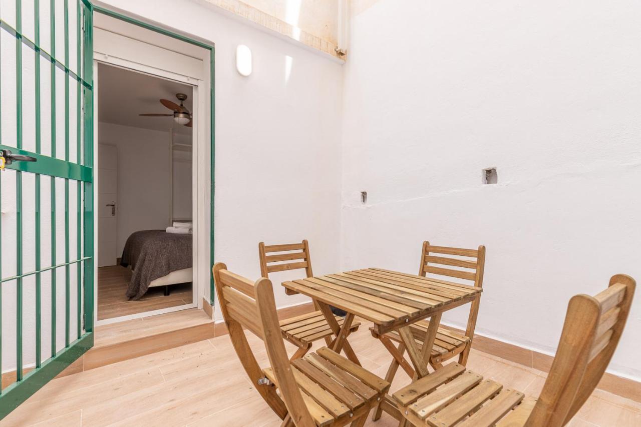 Fun Building Flats By Homeabout Málaga Exterior foto
